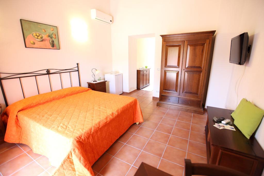 Agriturismo Serrafiori Casa Serrafiori Экстерьер фото